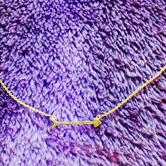 💫✨⚜Stella & Dot 🏹 Arrow Necklace⚜✨💫