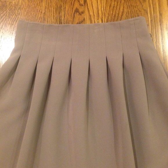 Skirt - Picture 2 of 3