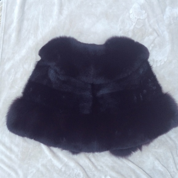 Appraised Norwegian Mink & Fox Fur-Koslow's Furs! - Picture 4 of 4