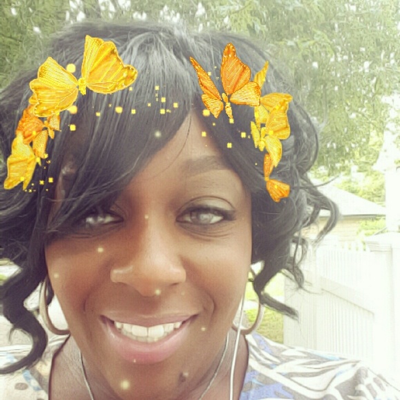 Meet your Posher, Tova