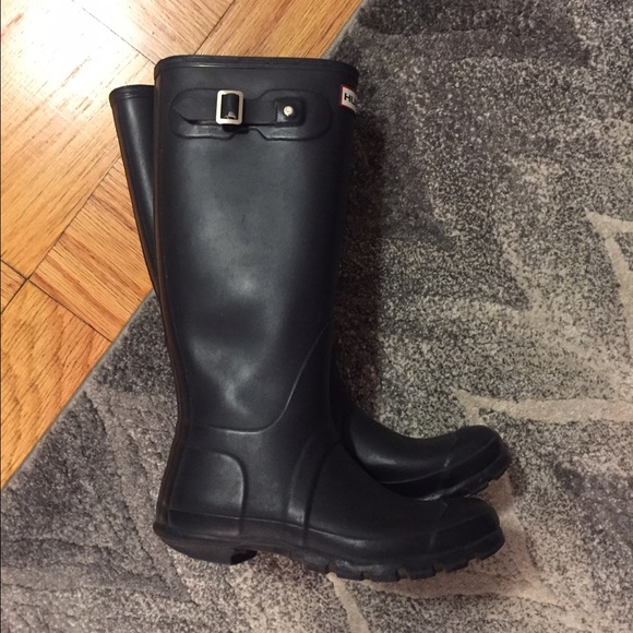 Hunter Shoes - hunter rain boots sz 6 navy