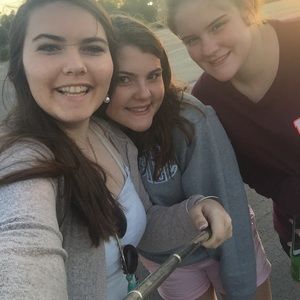 Meet your Posher, Hannah