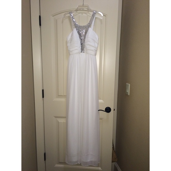 ✨PROM DRESS✨ - Picture 2 of 4