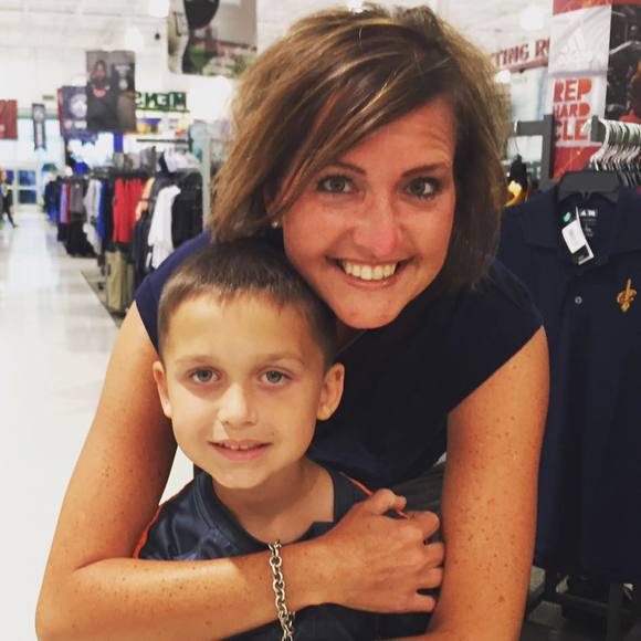 Meet your Posher, Jennifer - Picture 1 of 1