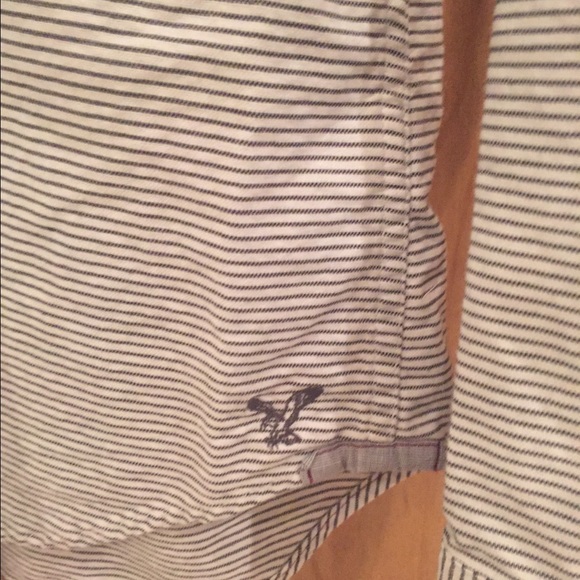 American Eagle button down - Picture 2 of 4