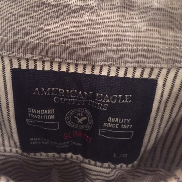 American Eagle button down - Picture 3 of 4