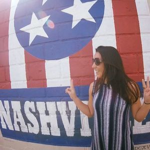 Meet your Posher, Alissa