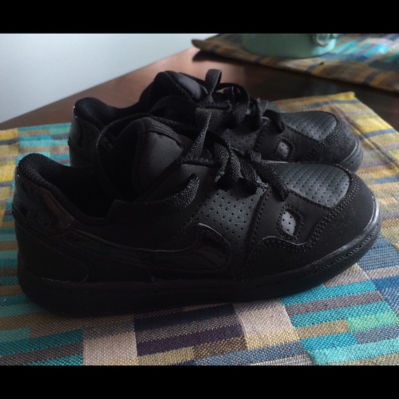 Children's 10c black Air Force One shoes