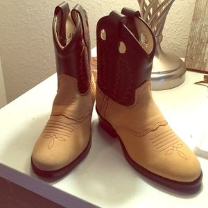 Girls size 7-8 leather cowboy boots