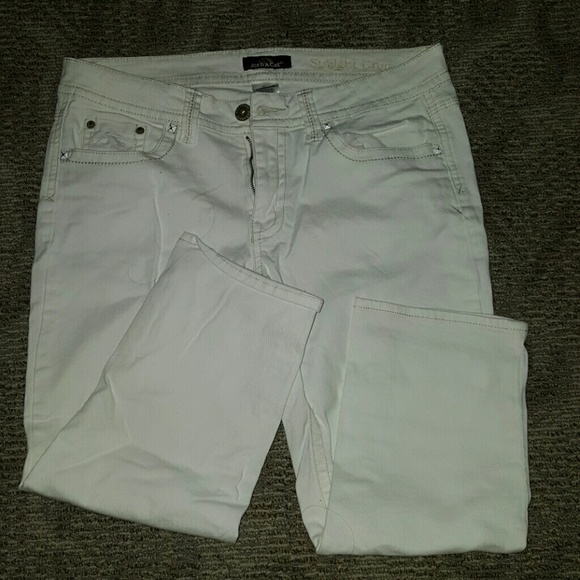 White jean Capris