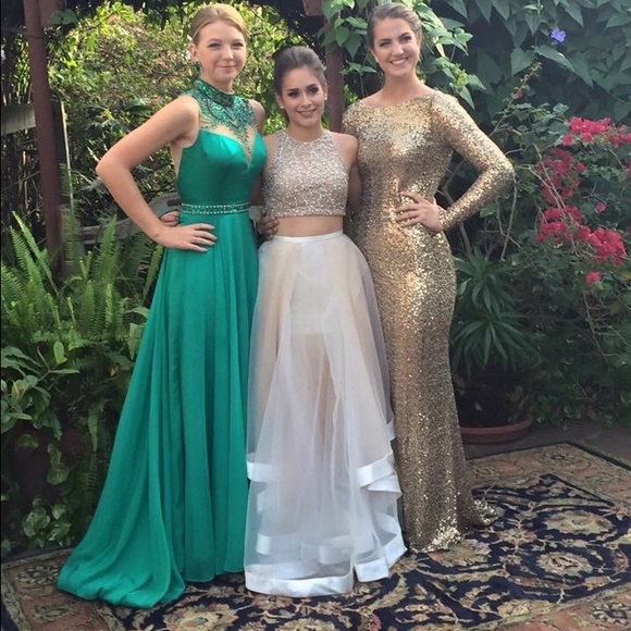 Sherri hill emerald green prom dress