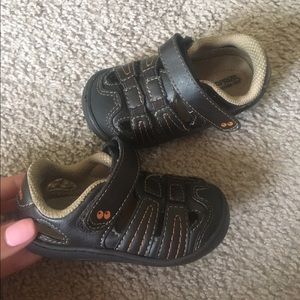*SOLD* Baby size 4 stride rite