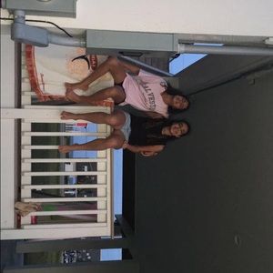 Meet your Posher, Eleni