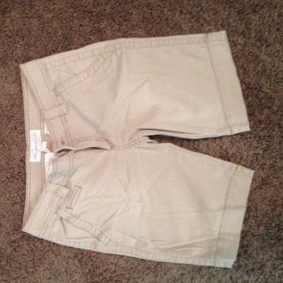 Tan Bermuda shorts