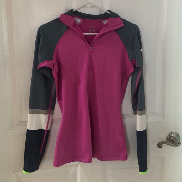 Nike pro half zip