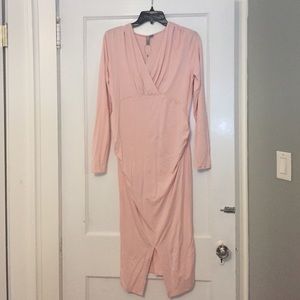 NWT ASOS blush pink maternity dress • Size 6