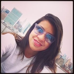 Meet your Posher, Lilly