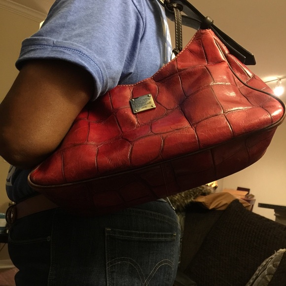 Authentic Dooney &Bourke red Sholder bag