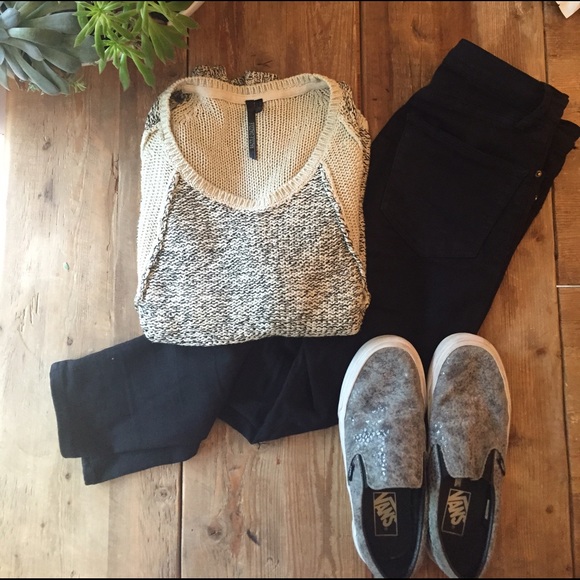 Grey and Cream two tone crew neck pullover sweater