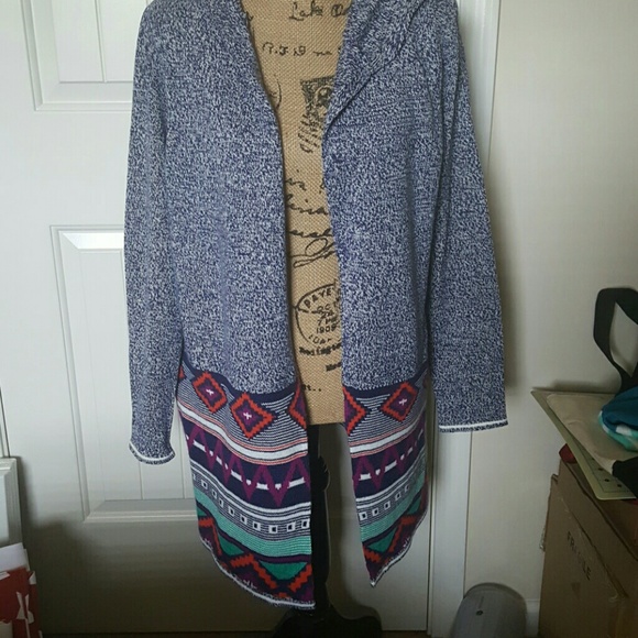 Aztec longer cardigan. Perfect for lularoe legging