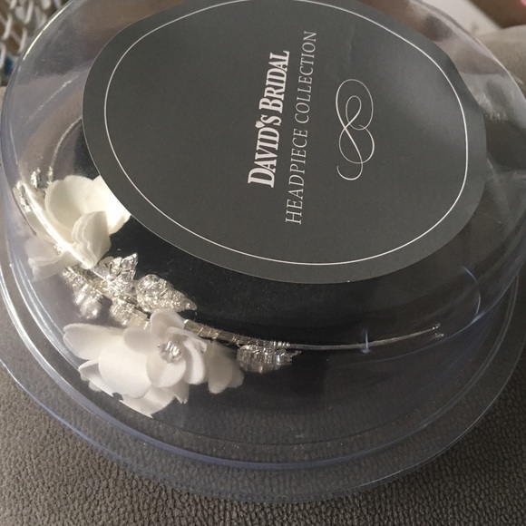 David\'s bridal wedding head piece