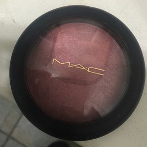 mac mineralize skin finish in scene to be seen