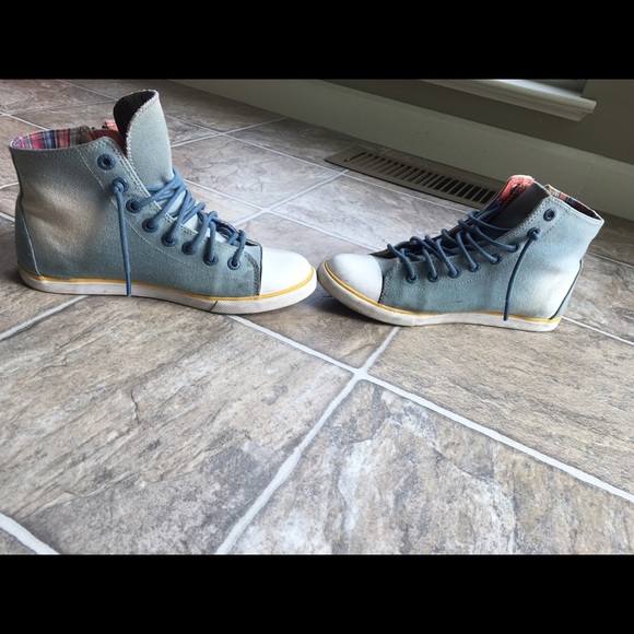 Cute Nine West sneakers! - Picture 1 of 4