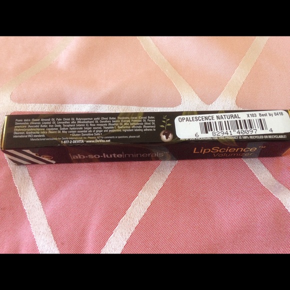 NIB DeVita LipScience Natural Volumizer - Picture 3 of 3