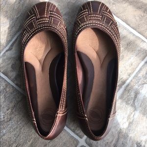 Brown flats