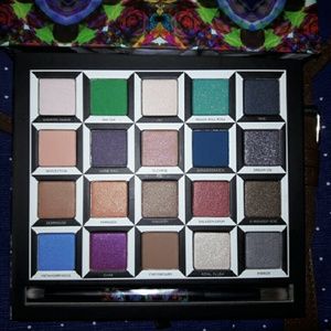 Never Swatched Urban Decay Alice TtLG Palette