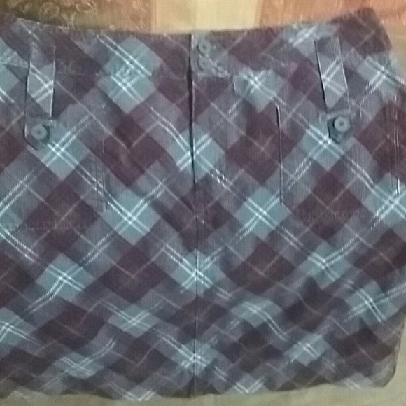 Skirt - Picture 1 of 2