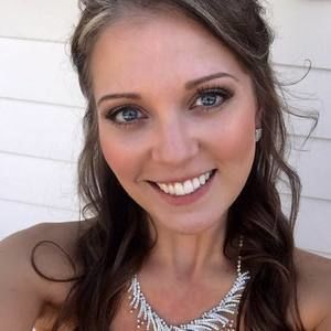 Meet your Posher, Melanie