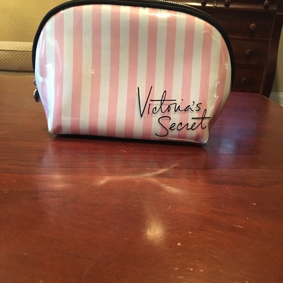 vs makeup bag