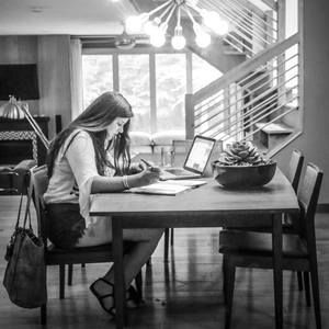 Meet your Posher, Kelly b.