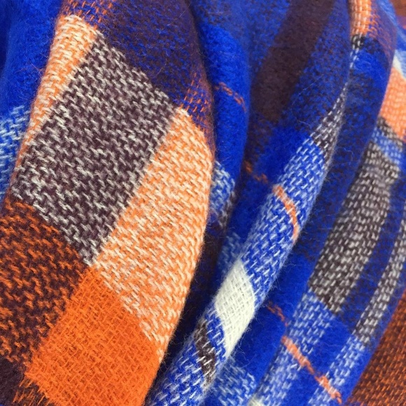 Zara Blue Platted scarf - Picture 3 of 3