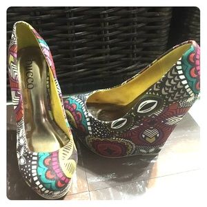 Multicolored very high wedge