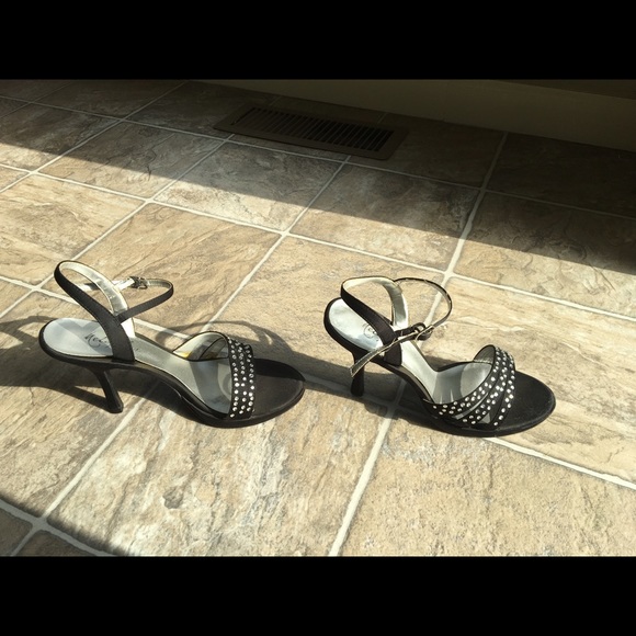 Black sparkly heels - Picture 2 of 3