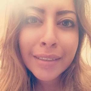 Meet your Posher, Roxanne