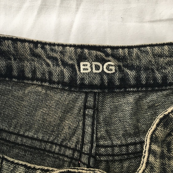 BDG high rise cheeky shorts - Picture 2 of 3