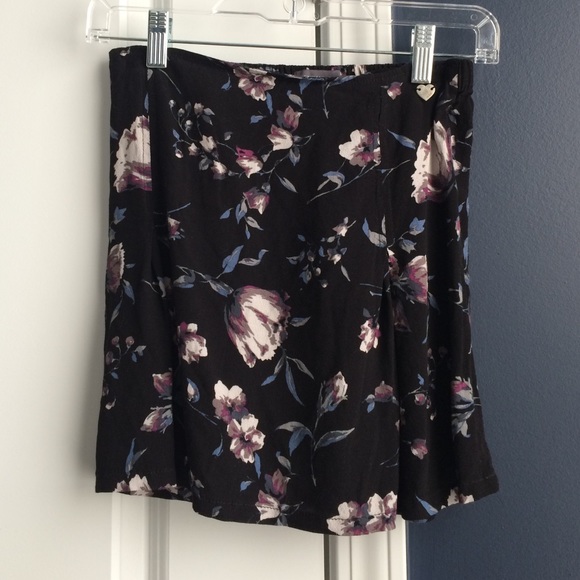 Kendall & Kylie Floral Skirt