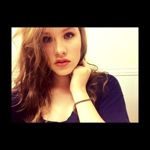 Meet your Posher, Kassie