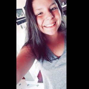 Meet your Posher, Abby