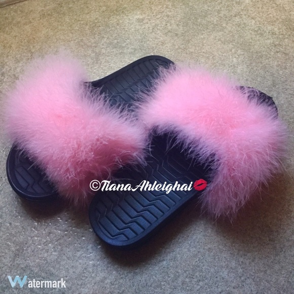 Pink Oasis Faux Fur Slides