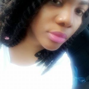 Meet your Posher, Beebee