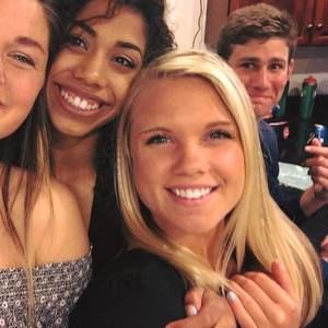 Meet your Posher, Amber