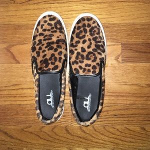 Cheetah feaux fur slip Ons