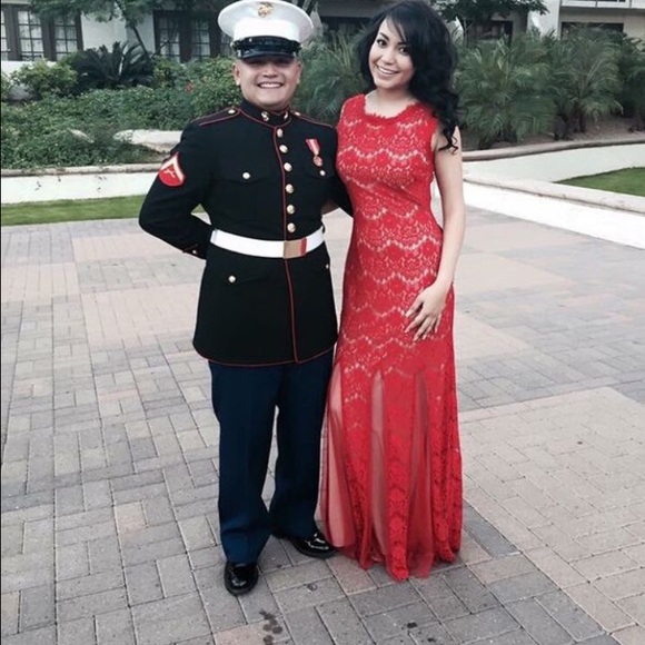 Selling beautiful red dress