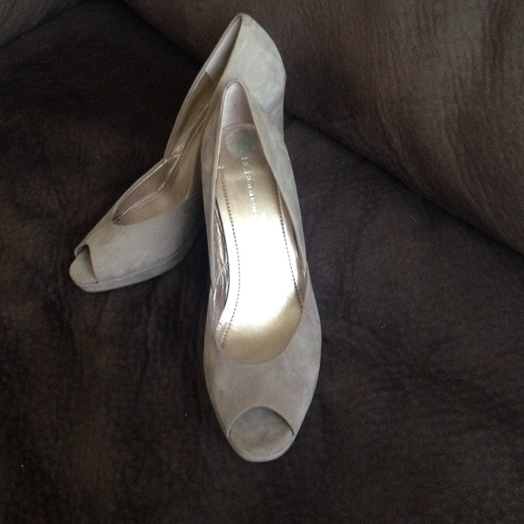 Women's shoes