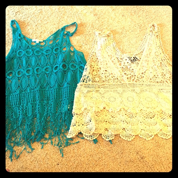 Lace tops selling together for cheep!