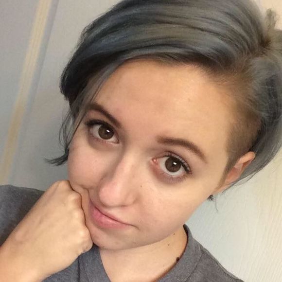 Meet your Posher, Hannah - Picture 1 of 1